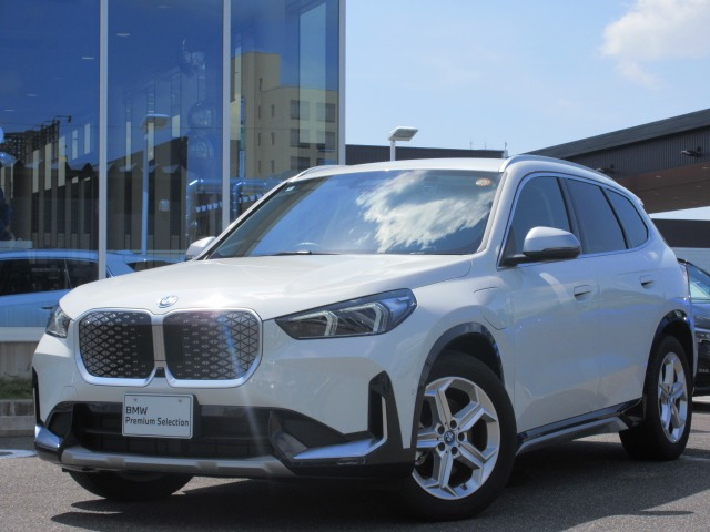 iX1xドライブ30 xライン 4WD