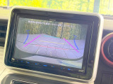【バックカメラ】駐車時に後方がリアルタイム映像で確認できます。大型商業施設や立体駐車場での駐車時や、夜間のバック時に大活躍!運転スキルに関わらず、今や必須となった装備のひとつです!