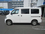 様々な角度から、また内装もご覧いただけるように写真を撮ってます
