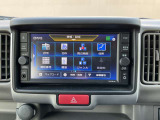 様々なオーディオソースがございます。運転中に好きな音楽を聴くことが可能です。