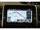 純正ナビを装備。タッチパネル式で使いやすく、お出かけもラクラクです。