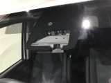【衝突被害軽減ブレーキ】前方の車両や横断する歩行者などを検知した時、衝突回避や被害軽減をサポートします!!
