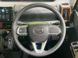 【純正革巻きステアリング】上質な革を使用することで、手にしっかり馴染みとても運転しやすいハンドルです♪