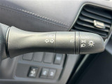 【オートライト(AUTO)】外の明るさをシステムが感知して、自動でヘッドライトが点灯します!ヘッドライトをつけ忘れを防ぐ便利機能です。