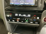 エアコンや送風に連動して空気清浄や脱臭などに効果を発揮するプラズマクラスター技術搭載フルオートエアコン装備してます。空気の汚れが気になる方も安心です