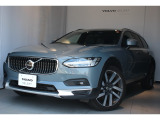 ボルボ V90クロスカントリー B6 AWD プロ 4WD