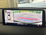 【360°ビューモニター】専用のカメラにより、上から見下ろしたような視点で360度クルマの周囲を確認することができます☆死角部分も確認しやすく、狭い場所での切り返しや駐車もスムーズに行えます。