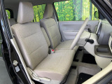 運転席シート廻りは使用感も少なく、良好な状態となっています。丁寧に使われていたことがよくわかりますね。