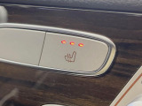 ●フロントシートヒーティング:運転席・助手席共に三段階で調節が可能なシートヒーターを装備しております。季節を問わず快適にご使用いただけます。