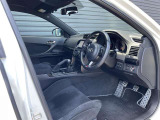 見通しのよいすっきりとした視界で、誰でも運転しやすいです。運転のしやすさは疲れにくさにも繋がりますよ♪