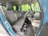 運転席シート廻りは使用感も少なく、良好な状態となっています。丁寧に使われていたことがよくわかりますね。
