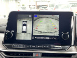 < アラウンドビューモニター >前後左右にカメラがついているので、狭い道での確認や車庫入れが苦手な方もラクラクです!