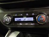 【オートエアコン】お好みの温度に設定して頂くと、車内の温度を自動調整♪快適にクルマの中を過ごして頂けます。