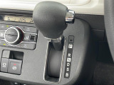 【 シフト 】スムーズなシフトチェンジで快適にお車を操縦していただけます!//