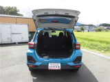 広々とした車内空間に優れた燃費性能。更にデザインも上質で人気のお車です!