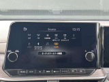 AppleCarPlay/AndroidAuto iPhoneやAndroid搭載のスマートフォンをナビ画面で直接操作。音楽を聴く目的地までのルートを調べる電話をかけるメッセージの送受信を行えます。