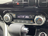 気になる車はすぐにお問い合わせください!画面右側の0066から始まる無料ダイヤルからお問い合わせ下さい!専門スタッフがお車のご質問にお答えいたします!