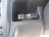 【ETC車載器】が装備されています。ETCカードを差し込むだけで高速道路の利用が可能です。