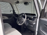 見通しのよいすっきりとした視界で、誰でも運転しやすいです。運転のしやすさは疲れにくさにも繋がりますよ♪