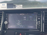 日産純正のナビゲーションはオーディオ機能も充実☆フルセグTV、CD再生&録音・DVD視聴やブルートゥースも付いてます♪また、全周囲モニター映像を映せるので駐車をバッチリサポートしますよ♪