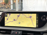 【12.3インチワイドナビ】高級感とインパクトのある大型ワイドナビを装備。各種オーディオ操作はもちろん、横長ワイド画面でのマップ2分割表示など、利便性も高いナビです♪