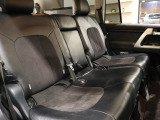 後部座席もキレイに保たれております!