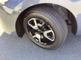 MAZDA2ではスチールホイールとホイールキャップがメイン装着となり、お好みに応じて変更できることから、オリジナリティ溢れる一台に仕立てられます。