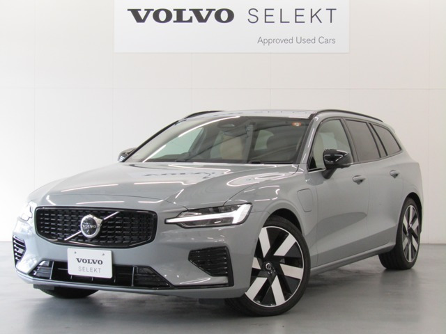 V60 リチャージ PHEV T6 AWD アルティメット 4WD 