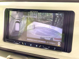 【パノラマモニター】専用のカメラにより、上から見下ろしたような視点で360度クルマの周囲を確認することができます☆死角部分も確認しやすく、狭い場所での切り返しや駐車もスムーズに行えます。