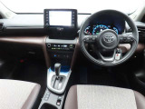 ぜひ展示車の運転席に座ってみてください。
