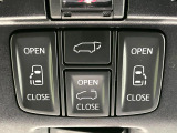 【両側パワースライドドア】スマートキーや運転席のスイッチで後席両側スライドドアの開閉が可能♪電動だから力を入れてドアを開ける必要が無く、小さなお子様でも簡単に開け閉めでき快適です♪