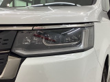LEDヘッドライトは、点灯の瞬間から最大光量を発揮し、突然暗くなるトンネルなどでの安定感を高めます。