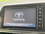 【純正ナビ】人気の純正ナビを装備しております。ナビの使いやすさはもちろん、オーディオ機能も充実!キャンプや旅行はもちろん、通勤や買い物など普段のドライブも楽しくなるはず♪