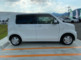 中古車の基本保証(期間は1年間・走行距離は無制限)のホット保証がついております。安心してご購入ください。※中古車保証は車両価格￥400.000-以上からになります。