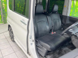 運転席シート廻りは使用感も少なく、良好な状態となっています。丁寧に使われていたことがよくわかりますね。