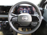 運転が楽しくなる明るく開放的な運転席まわりです。