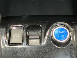 快適なドライブを叶えるため、シフトノブの周囲にe-POWERモードスイッチをはじめ、プッシュパワースターターやEVモードスイッチなどを配置し、操作性を高めています。