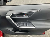各種スイッチです