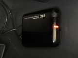 高速道路のご利用時にとても便利なETC車載器付。