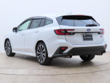 ■SUBARUが、デザインを通じて実現したいこと。それは、エモーショナルなデザインによってお客様の人生をイキイキと彩り、力強く堅実なデザインによって、長く使いたくなる信頼感や安心感を提供することです。