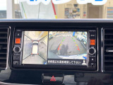 【全周囲カメラ】専用のカメラにより、上から見下ろしたような視点で360度クルマの周囲を確認することができます☆縦列駐車や幅寄せ時に活躍してくれます♪
