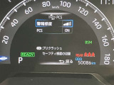 メーター周りもスッキリしていて見やすいですよ。視認性の高さが売りです!