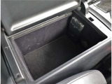 ネットでお車をお探しの方でも、お車の状態が一目で分かりやすい評価表 表示。トヨタ検査員による品質評価表つきで車両の状態詳細を明記致しております。自信を持っておすすめ出来るお車です。