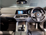 アウトバーンでの走行を見据えたBMWのブレーキシステムはもしもの時にもいち早くマシンを停止してくれます。
