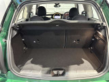 MINIを熟知したメカニックによる100項目の点検・整備を行います。不具合箇所、交換時期に達している部品に関しましては、全て弊社負担で交換してからのご納車となります。