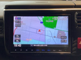 ナビゲーションはフルセグTV対応のGathers純正メモリーナビを搭載しています。Bluetoothオーディオ機能がありますので、スマートフォンなどの音楽も再生できます。