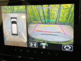 【全方位モニター用カメラ】専用のカメラにより、上から見下ろしたような視点で360度クルマの周囲を確認することができます☆死角部分も確認しやすく、狭い場所での切り返しや駐車もスムーズに行えます。
