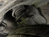 お車を安心してお乗りいただく為には、足回りの定期点検が欠かせません。サービスサポート(有償保証)では無料点検もご提供しており、安心のカーライフをお過ごしいただけるサポート体制が整っています。