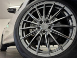 【Aftermarketアルミホイール】国産ホイールメーカー・ウェッズ「F-ZERO FZ-4(20×8.5+42)」を装着しております。ホイールなどの部分コーティングメニューもご用意しております。ご相談ください。