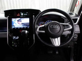 運転席に座ると☆こんな感じです♪